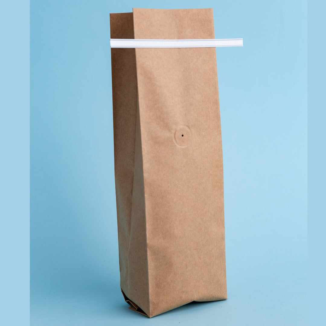 Bolsa trilaminada con acabado KRAFT, fuelle y sello lateral (3 capas) (1 libra o 454 gramos) - 50 Unidades